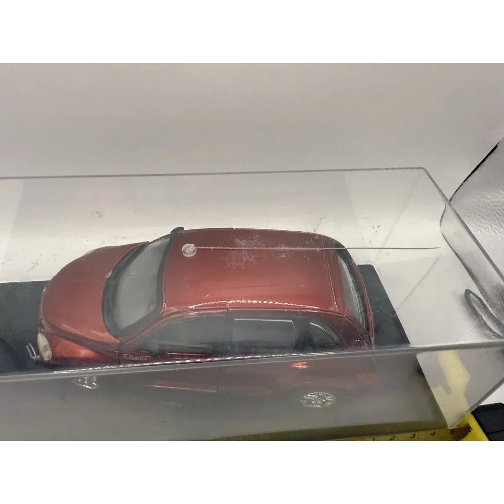 Maisto PT Cruiser 1:18 Diecast Model Red with Display Case and Box